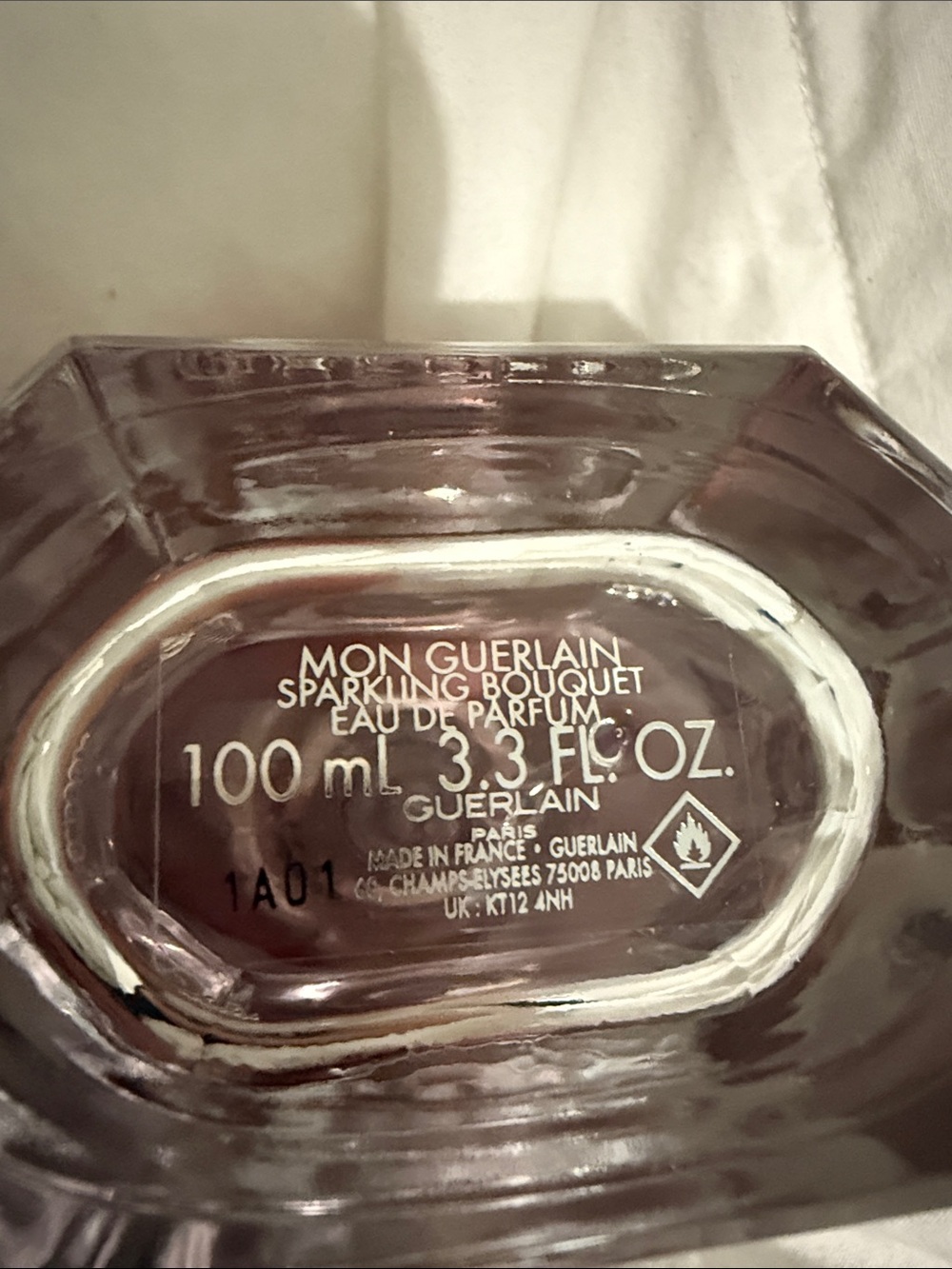 GUERLAIN Clear Glass Bottle with Soft Pink Fragrance - Picture 4 of 4